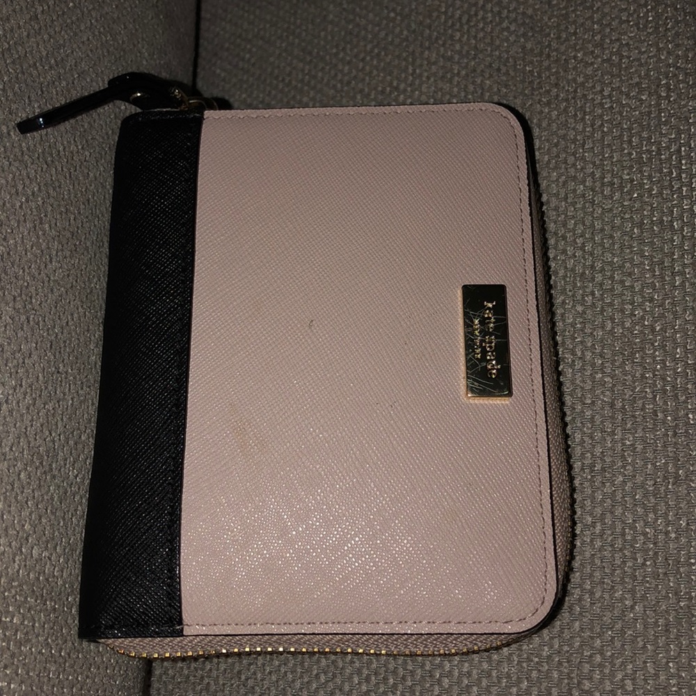 Wallet - image 1